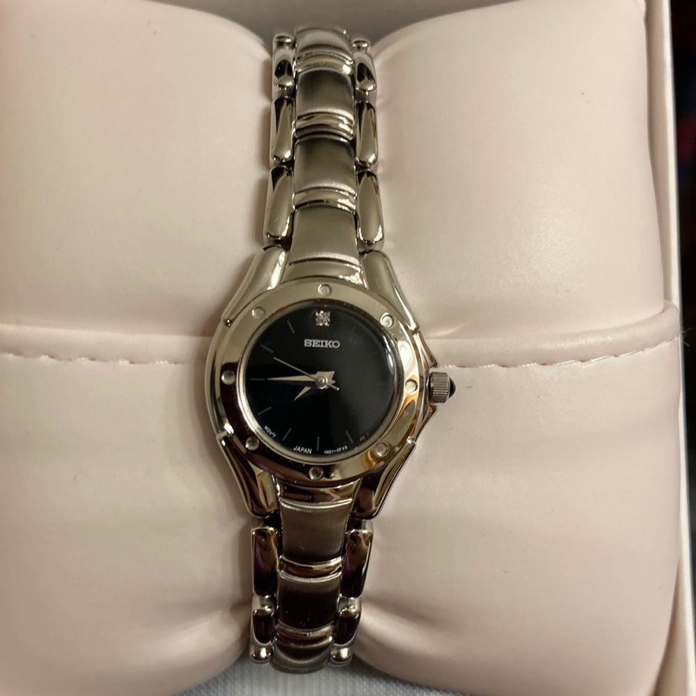 Seiko Women’s Watch NWT